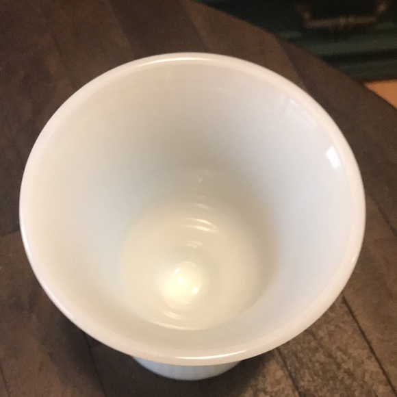 VINTAGE Milk Glass Vase Goblet - Picture 4 of 8